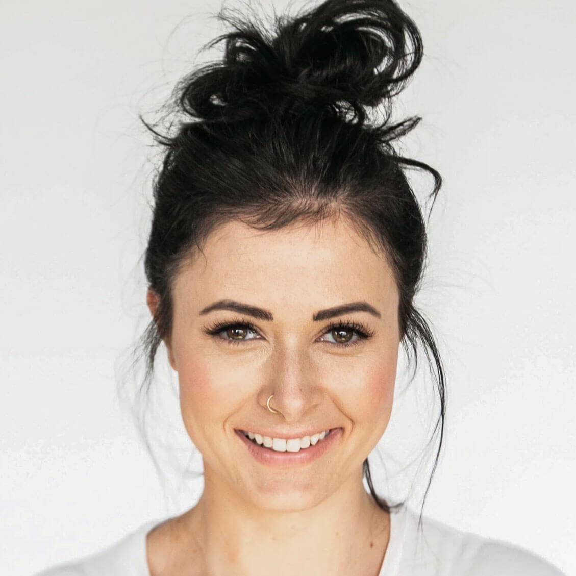 Happy Young Lady testimonial-3-female